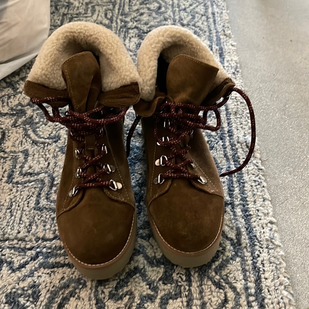 Sam Edelman hiking boot size 10